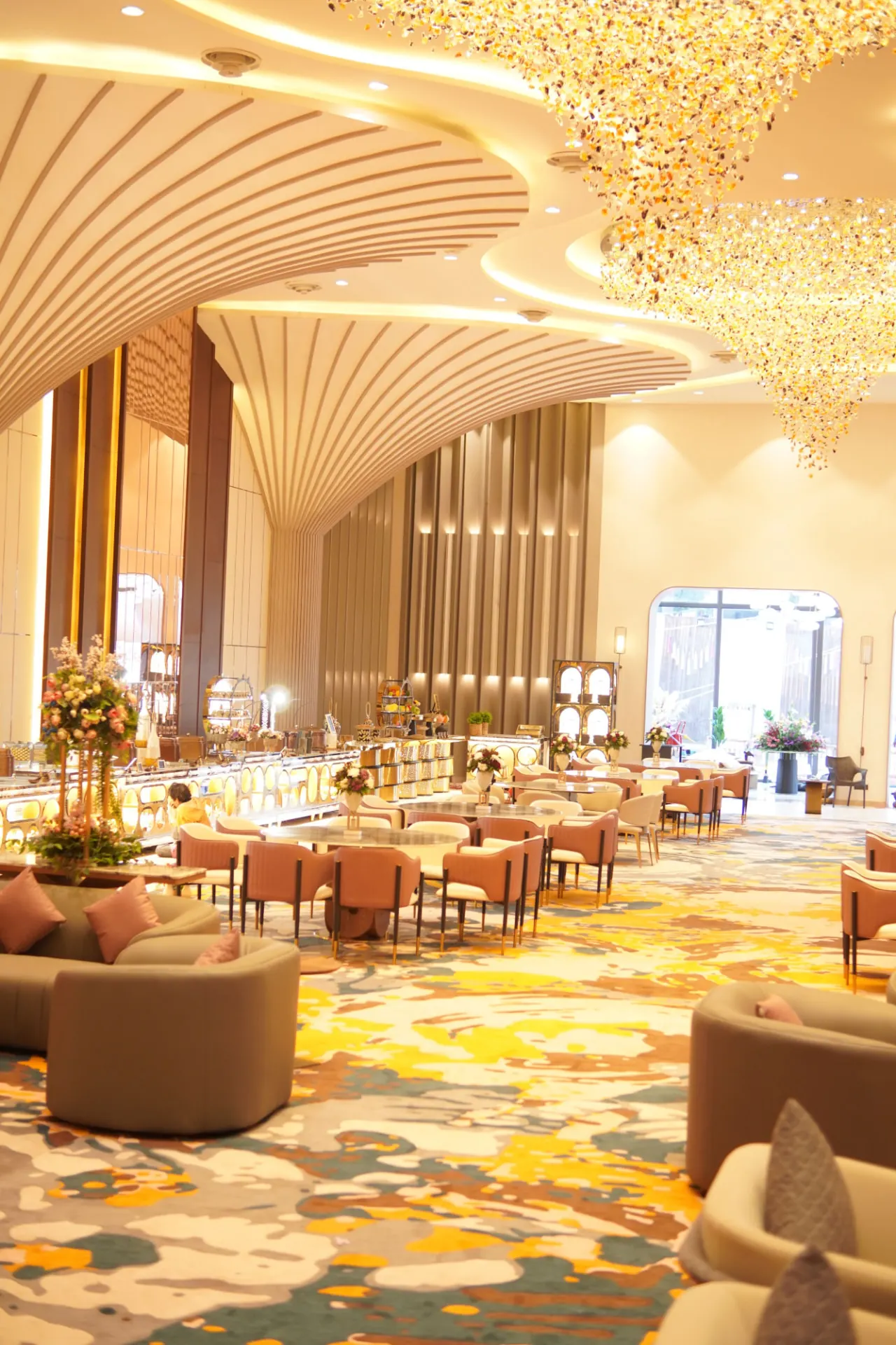 Multi-cuisine restaurant at Spring Hill Resort, Pathankot